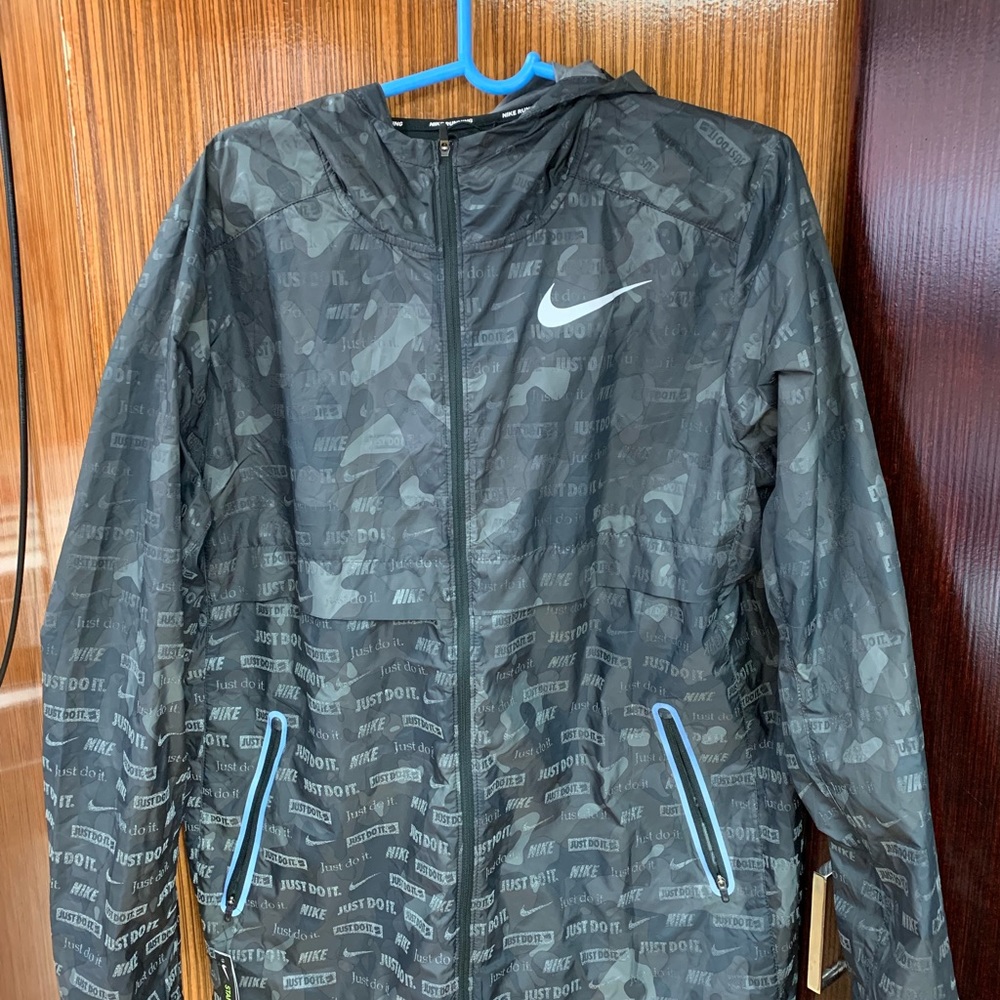 Men’s Nike Shield Ghost Running Jacket